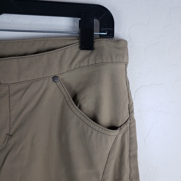 Athleta 34x17 Commuter Capri Trail Hiking Pants Women's Size 10 Brown Zip Pocket - Picture 7 of 14